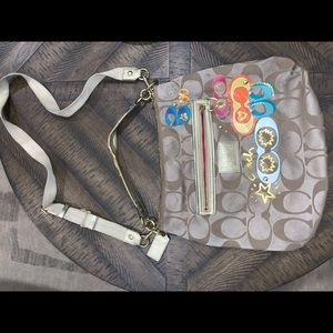 Y2K coach bag! Super cute!